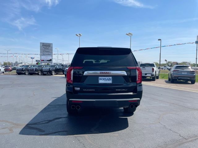 Used 2022 GMC Yukon XL Denali image 4