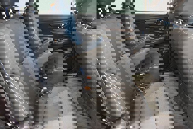 Used 2024 Subaru Ascent Premium w/ Convenience Package image 19