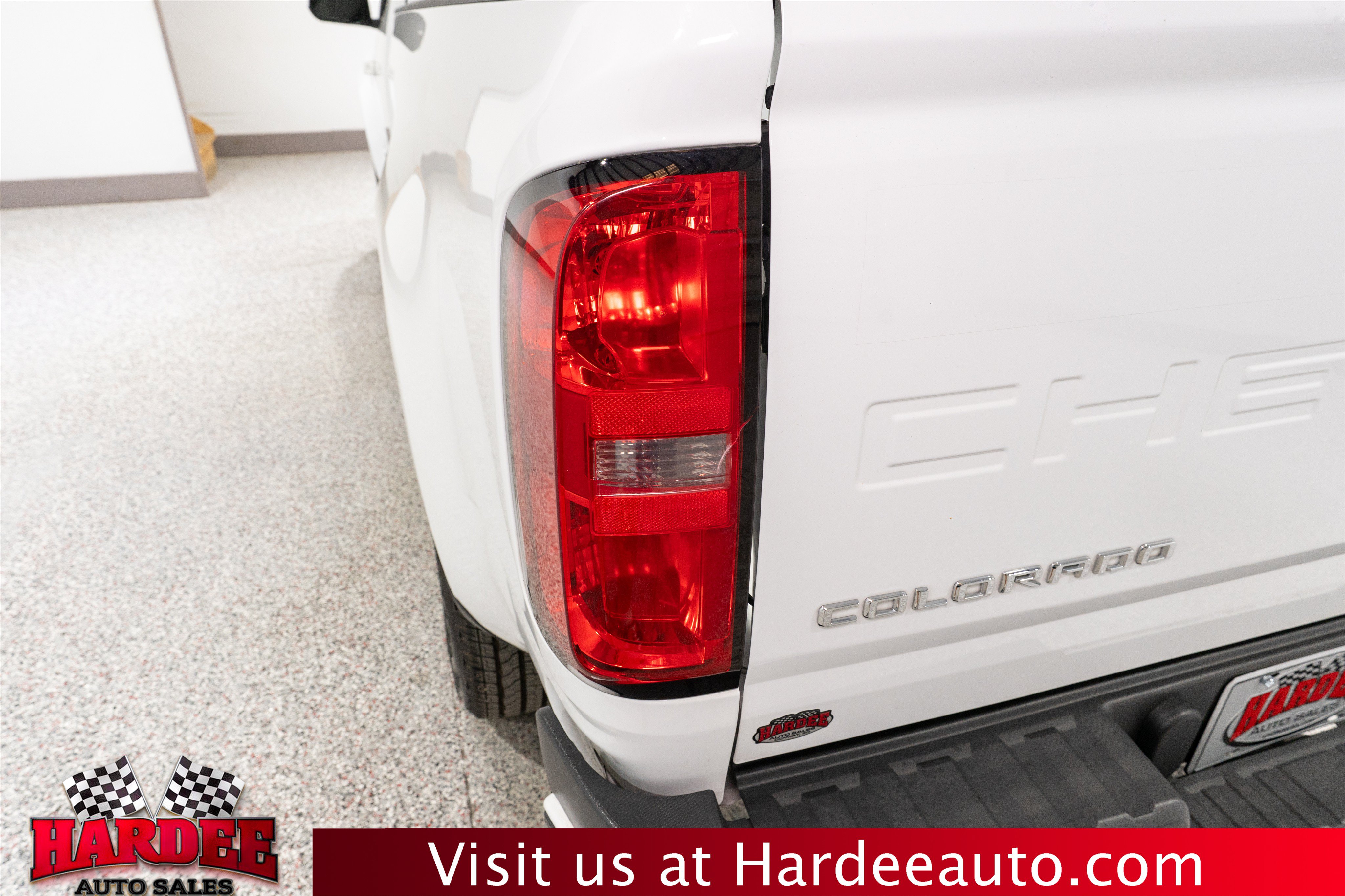 Used 2022 Chevrolet Colorado LT w/ Fleet Safety Package RWD image 9