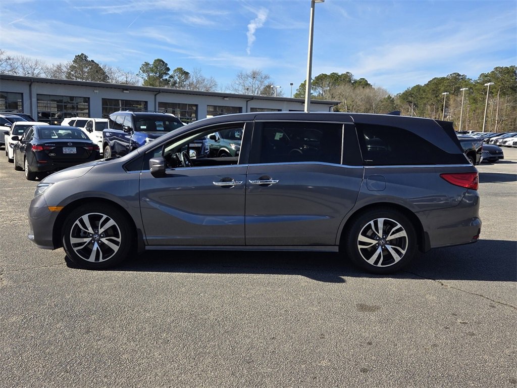 Used 2022 Honda Odyssey Touring image 2