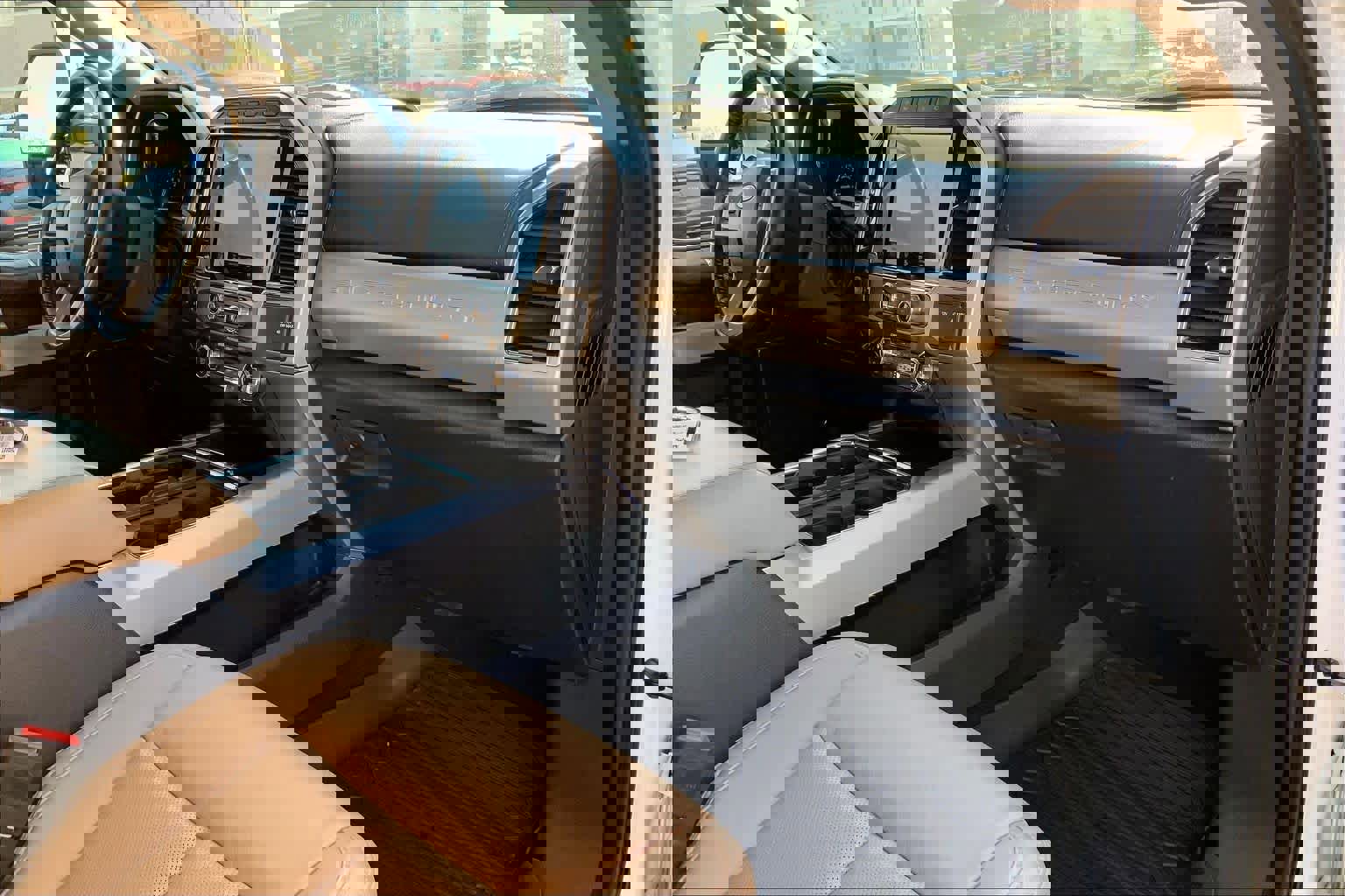 Certified 2022 Ford F250 Lariat w/ Lariat Ultimate Package image 17