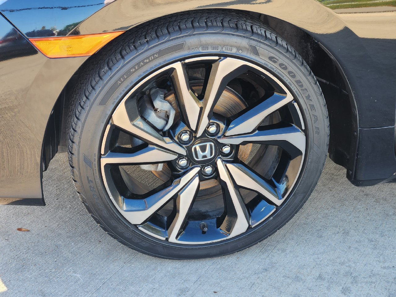 Used 2021 Honda Civic Sport image 11