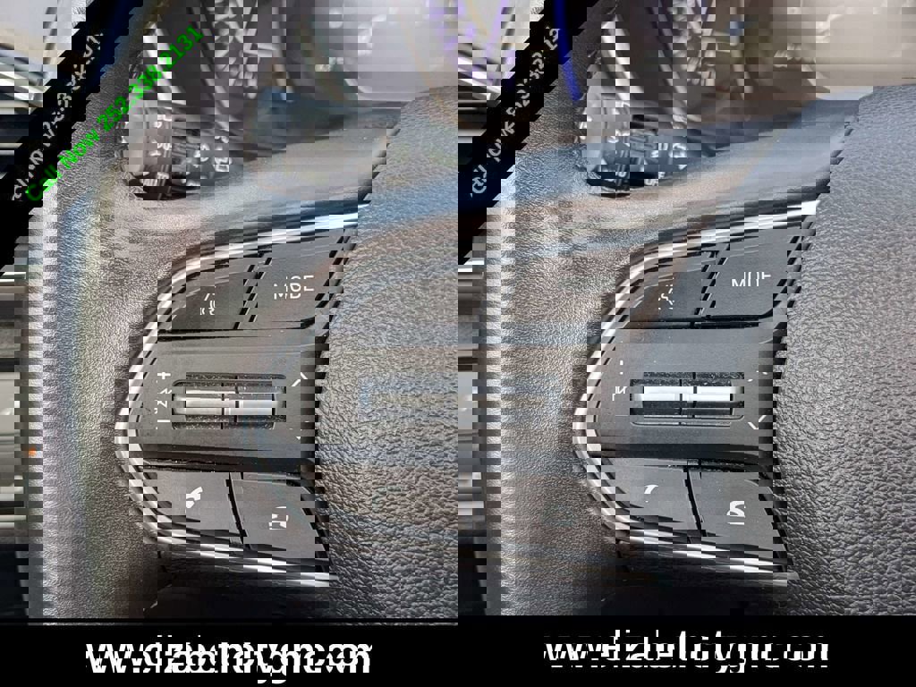 Used 2020 Hyundai Santa Fe Limited w/ Cargo Package image 28