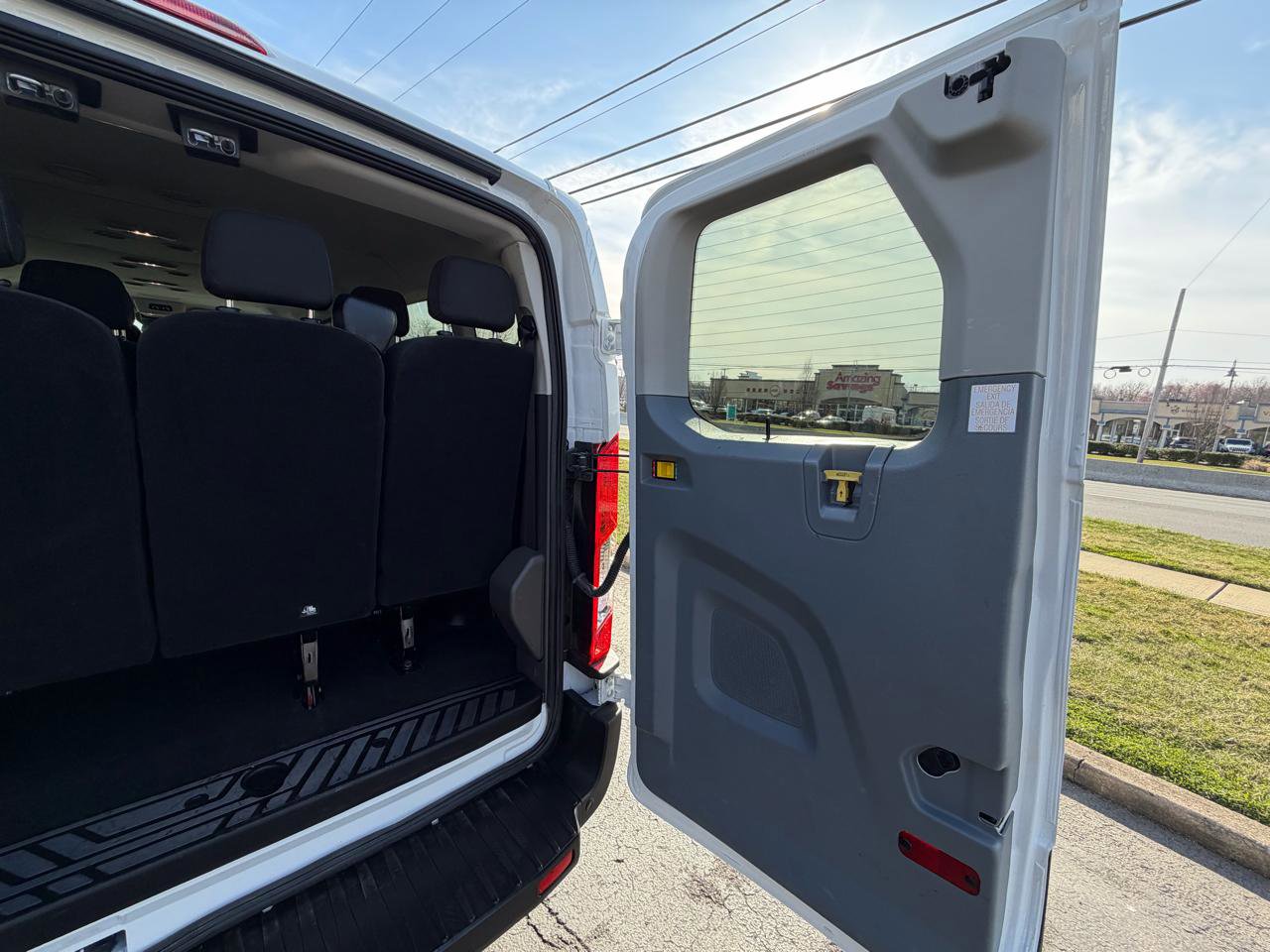 Used 2025 Ford Transit 350 XLT image 40