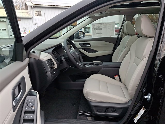 New 2026 Nissan Rogue SV w/ SV Premium Package image 5