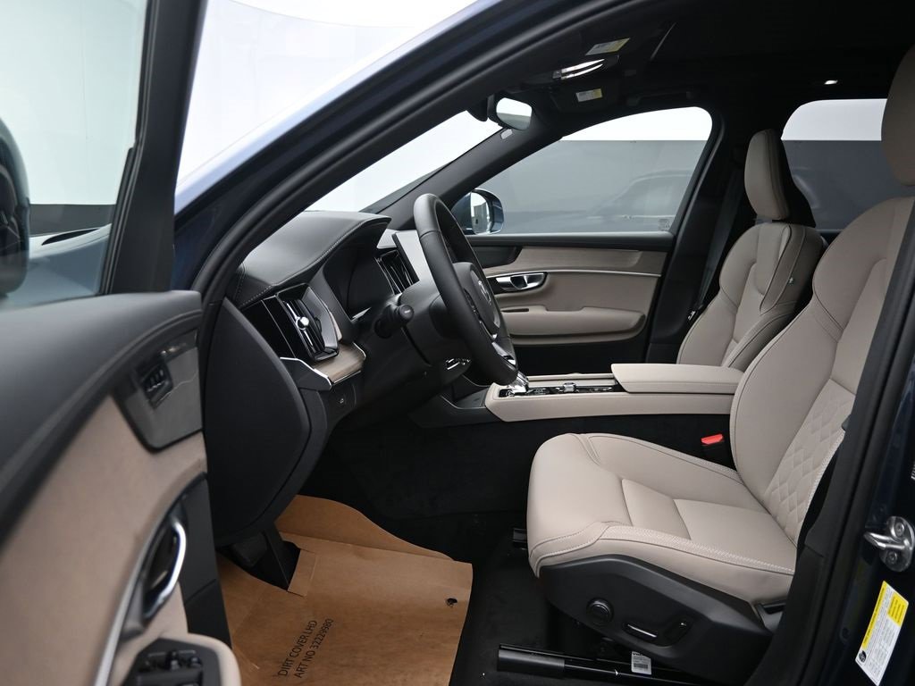 New 2026 Volvo XC90 B5 Plus image 11