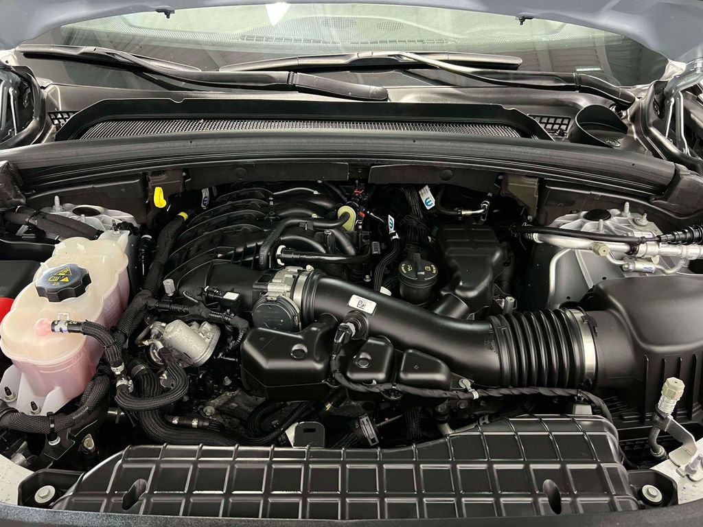 Used 2023 Jeep Grand Cherokee L Limited image 37