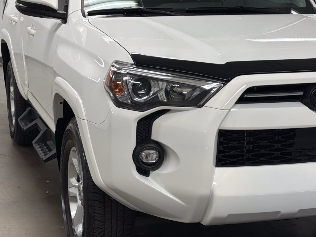 Used 2024 Toyota 4Runner SR5 Premium w/ Moonroof Package AWD/4WD image 4