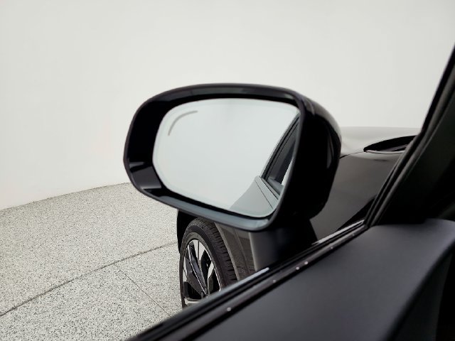 Certified 2026 Volvo XC60 B5 Plus AWD/4WD image 23