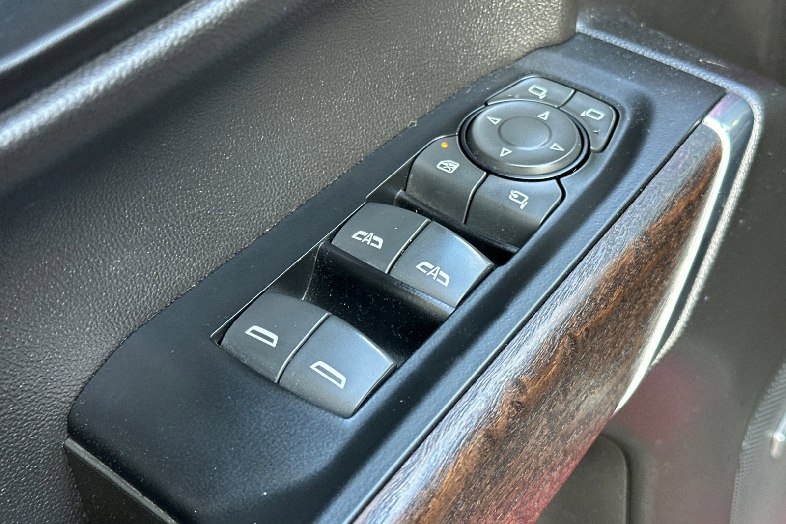 Used 2019 GMC Sierra 1500 Denali w/ Denali Ultimate Package image 12