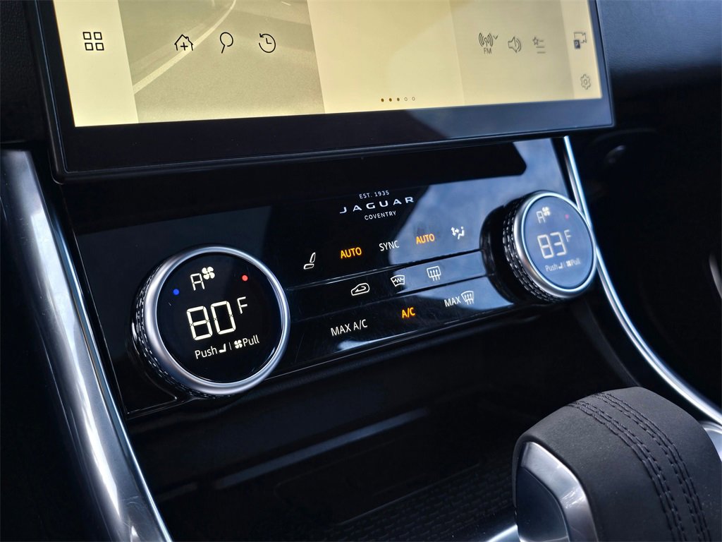 Used 2022 Jaguar XF R-Dynamic SE image 28