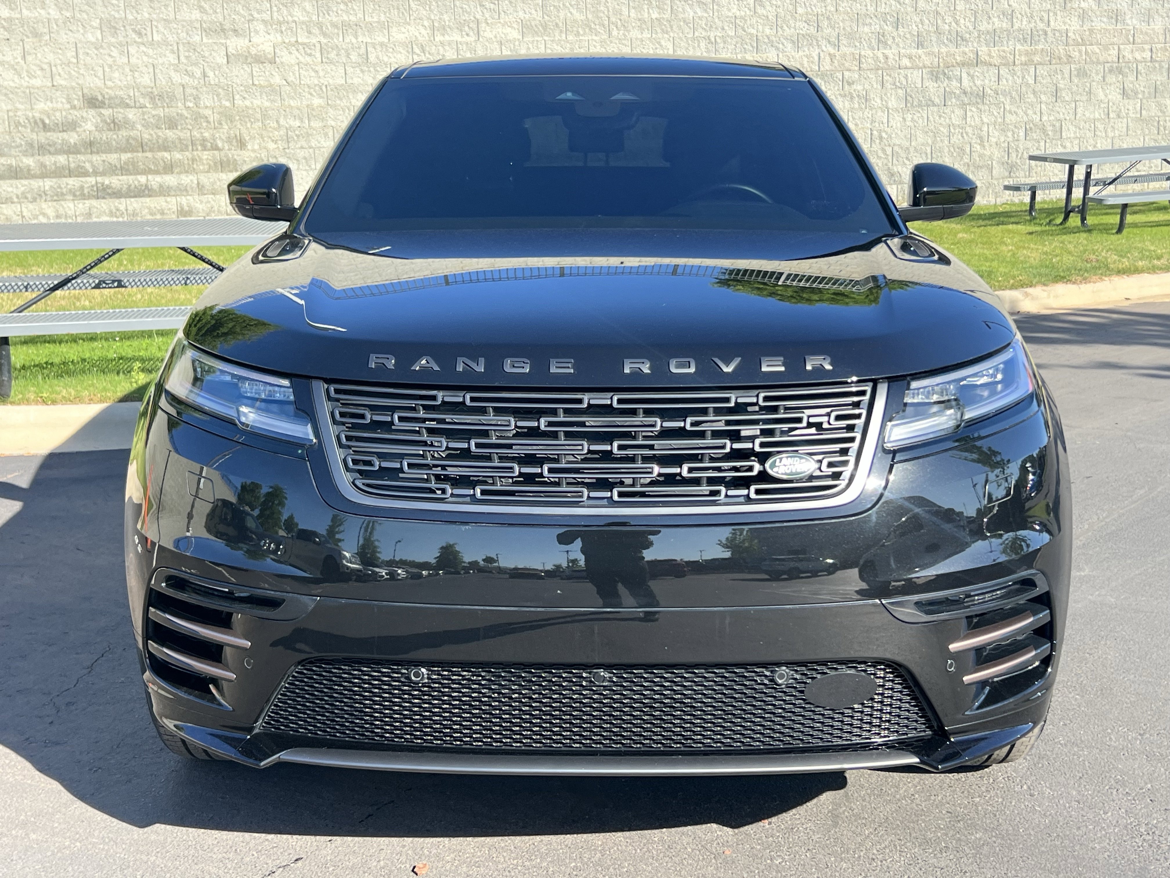 Used 2025 Land Rover Range Rover Velar Dynamic SE AWD/4WD image 10