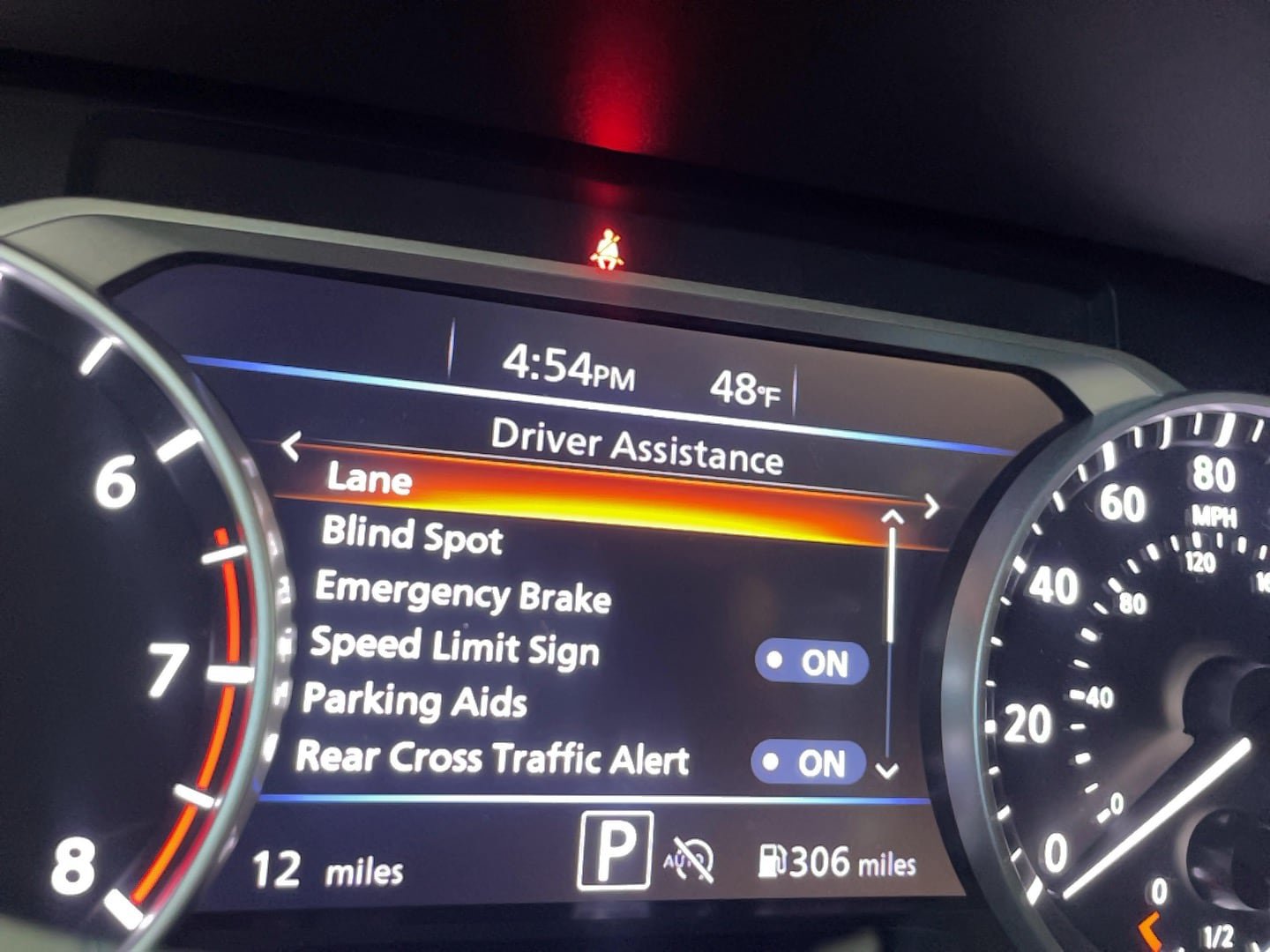 Used 2025 Nissan Sentra SR w/ SR Premium Package FWD image 11