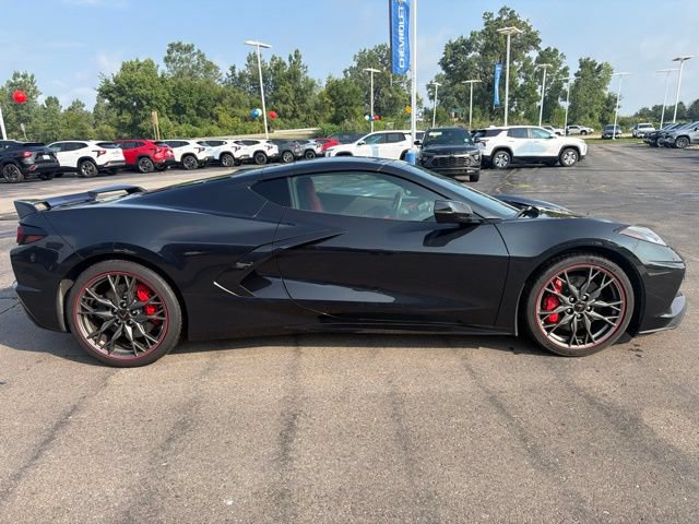 Used 2024 Chevrolet Corvette Stingray Preferred Cpe w/ Z51 Performance Package RWD image 4