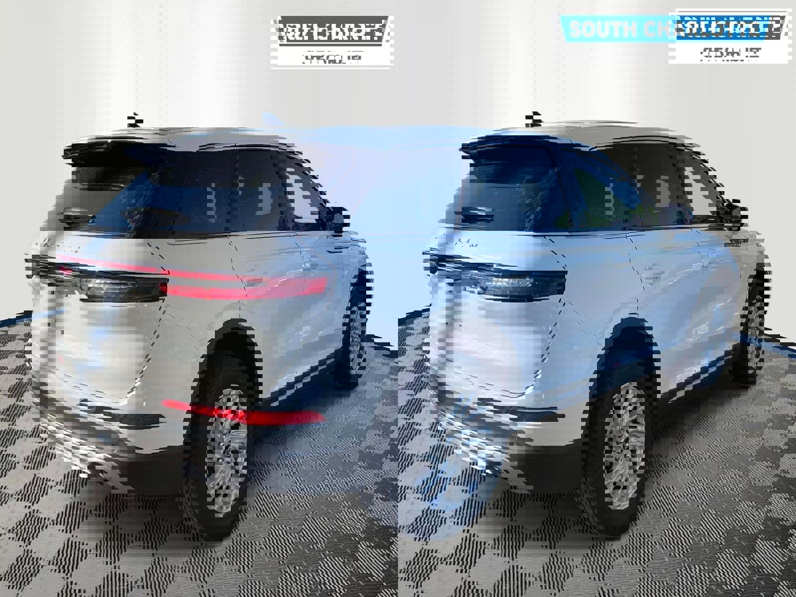 Used 2023 Lincoln Corsair FWD image 5