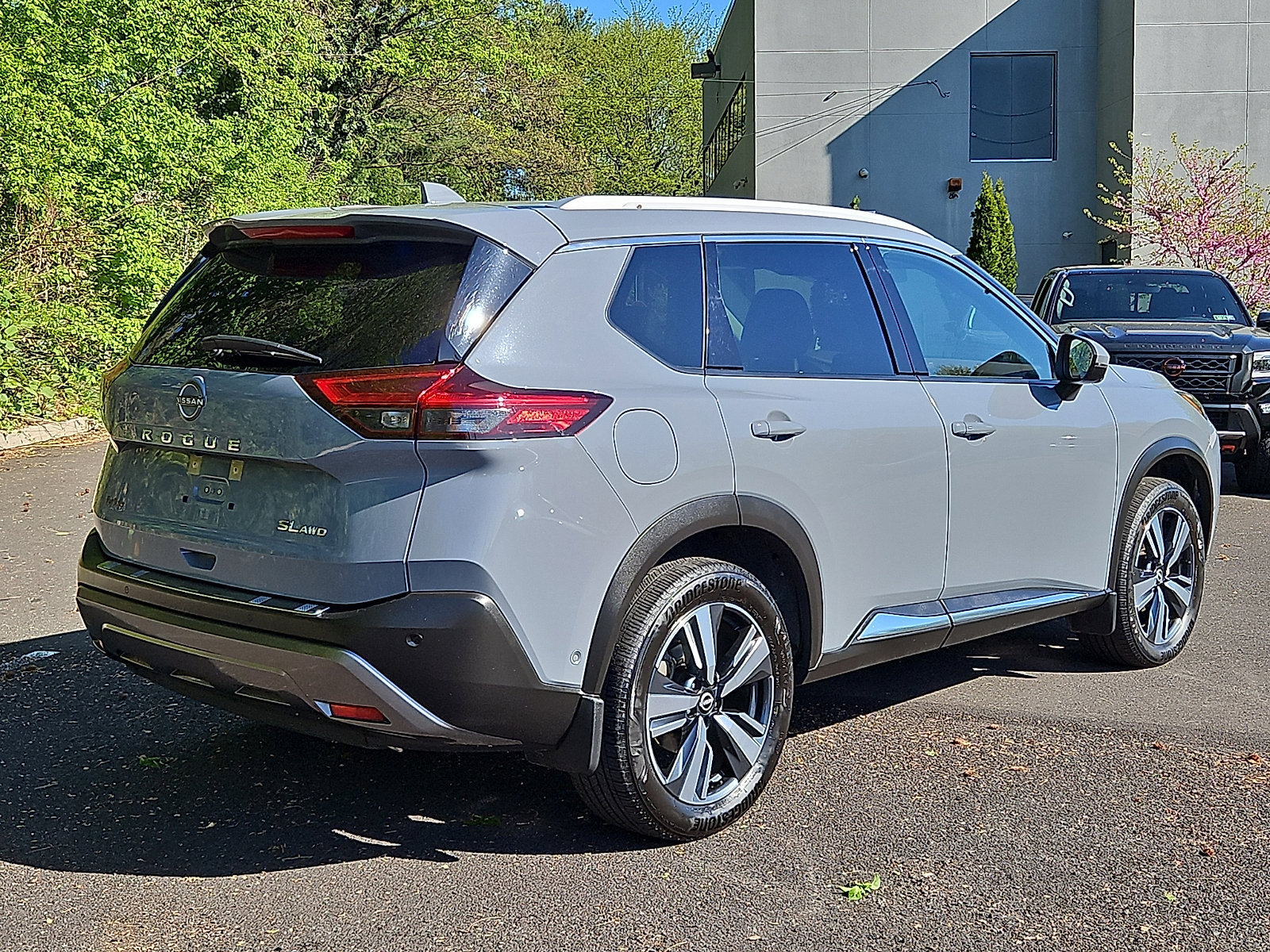 Certified 2023 Nissan Rogue SL w/ SL Premium Package AWD/4WD image 6