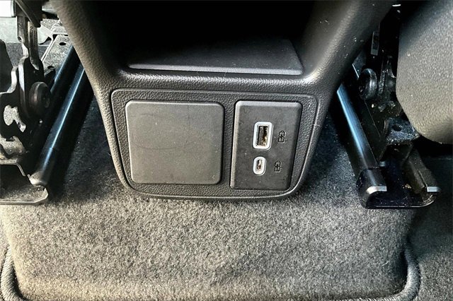 Used 2021 Buick Encore GX Select image 16