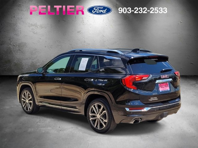 Used 2020 GMC Terrain Denali w/ Denali Premium Package FWD image 6
