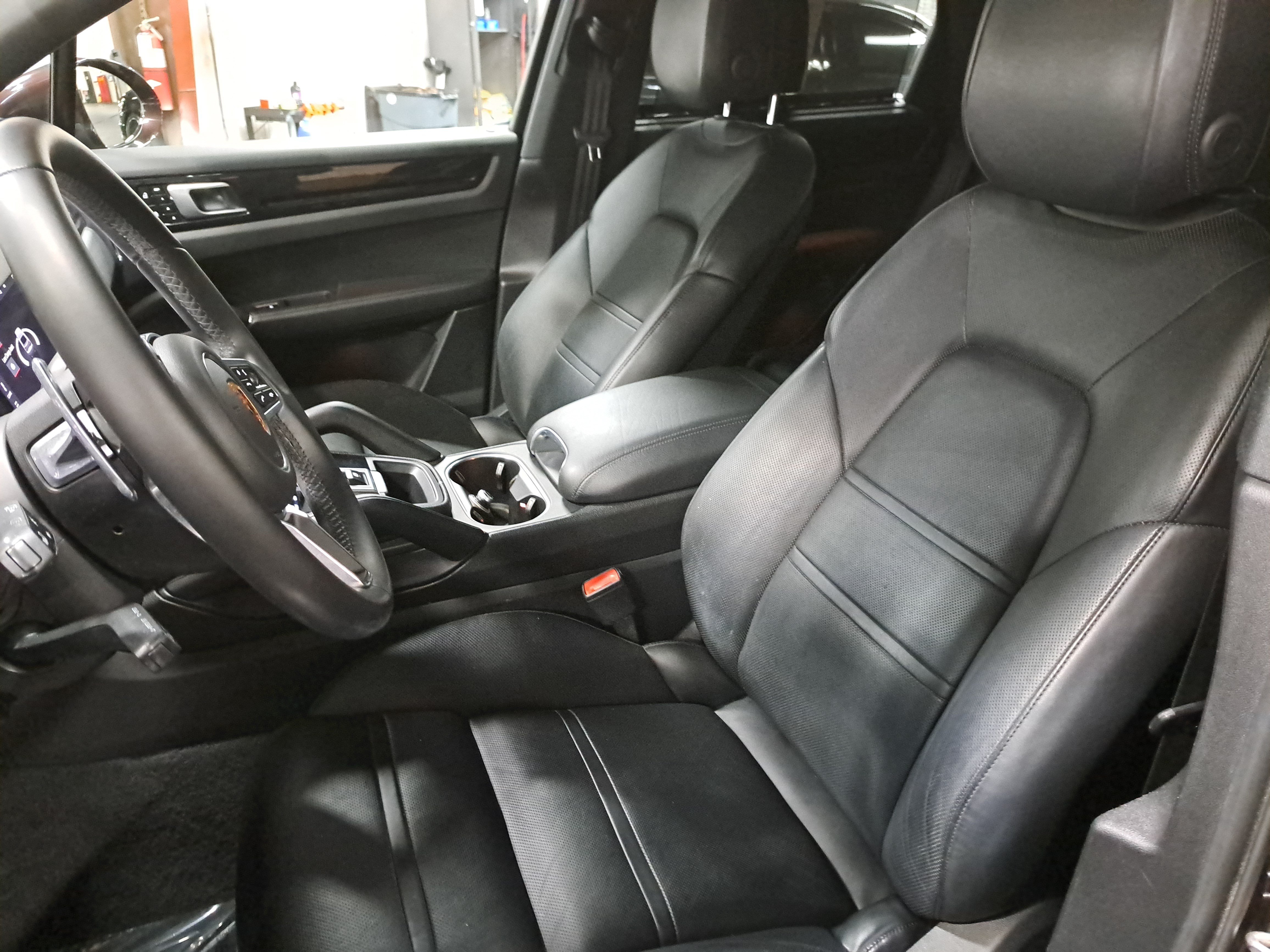 Used 2019 Porsche Cayenne S AWD/4WD image 15