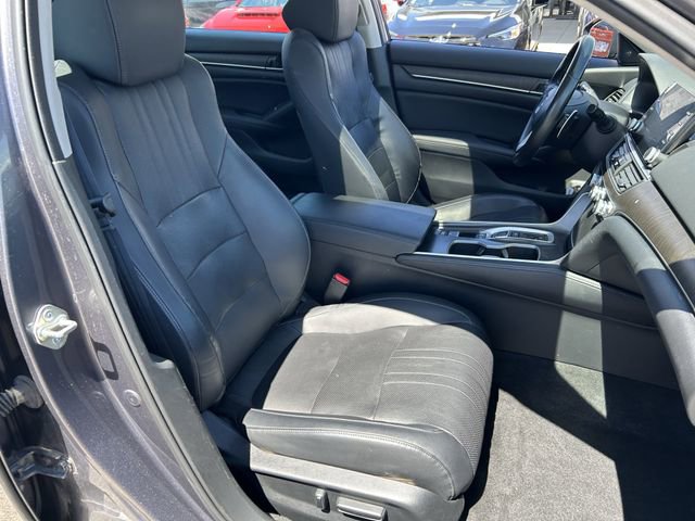 Used 2018 Honda Accord Touring image 27
