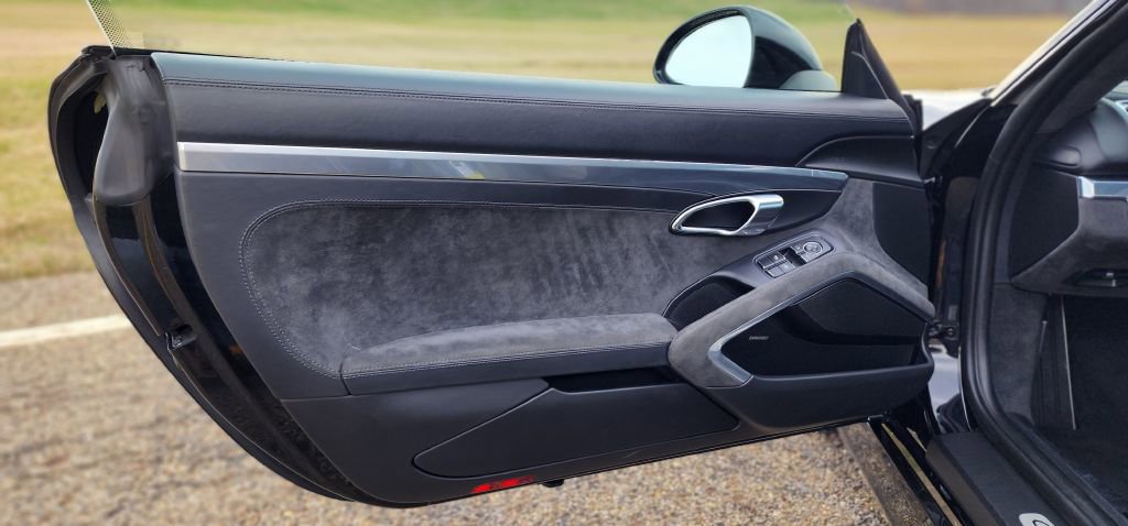 Used 2015 Porsche Cayman GTS image 26