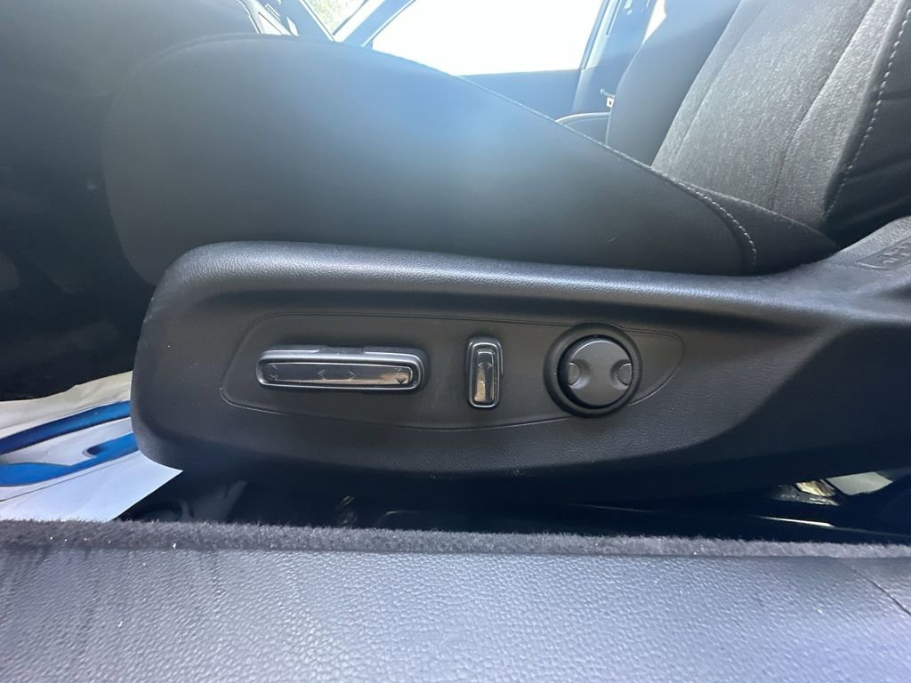 Used 2023 Honda Accord EX image 14