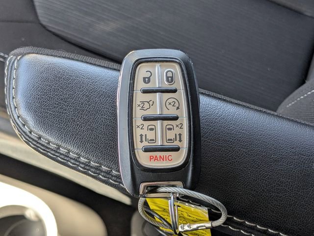 Used 2023 Chrysler Voyager LX FWD image 32