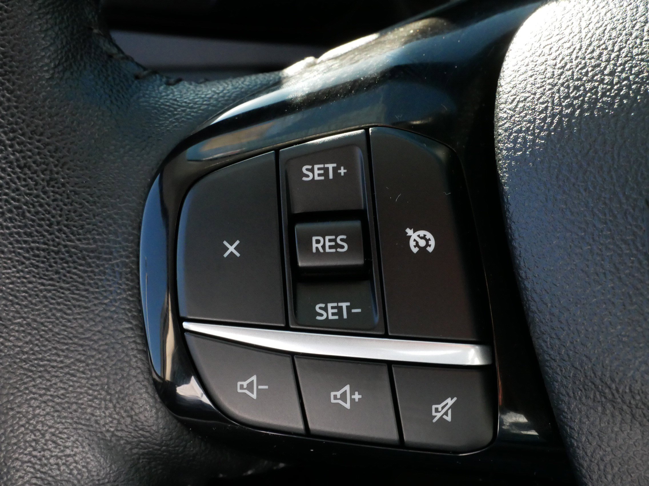 Used 2021 Ford Escape SEL image 26