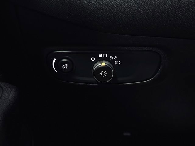 Used 2023 Chevrolet Equinox LT image 29