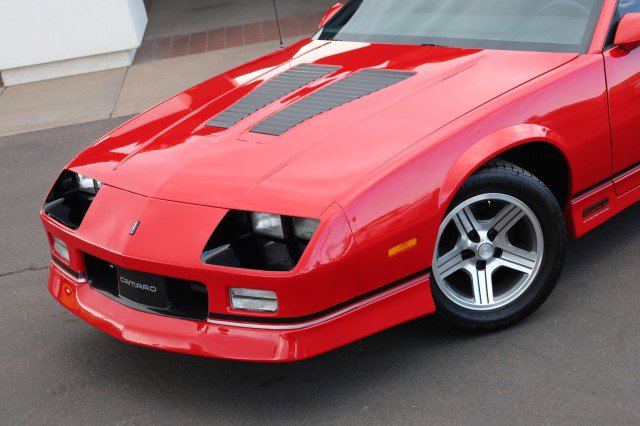 Used 1990 Chevrolet Camaro IROC-Z RWD image 6