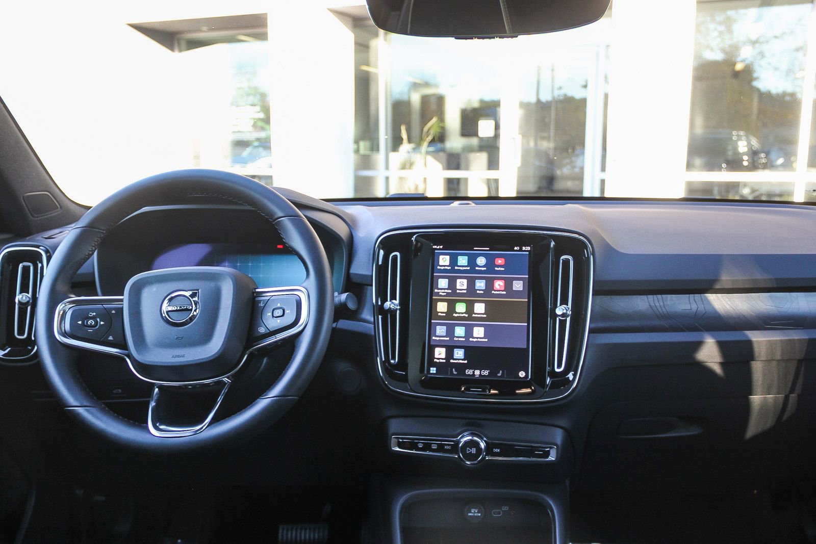 Used 2023 Volvo C40 P8 Recharge Plus w/ Protection Package Premier image 14