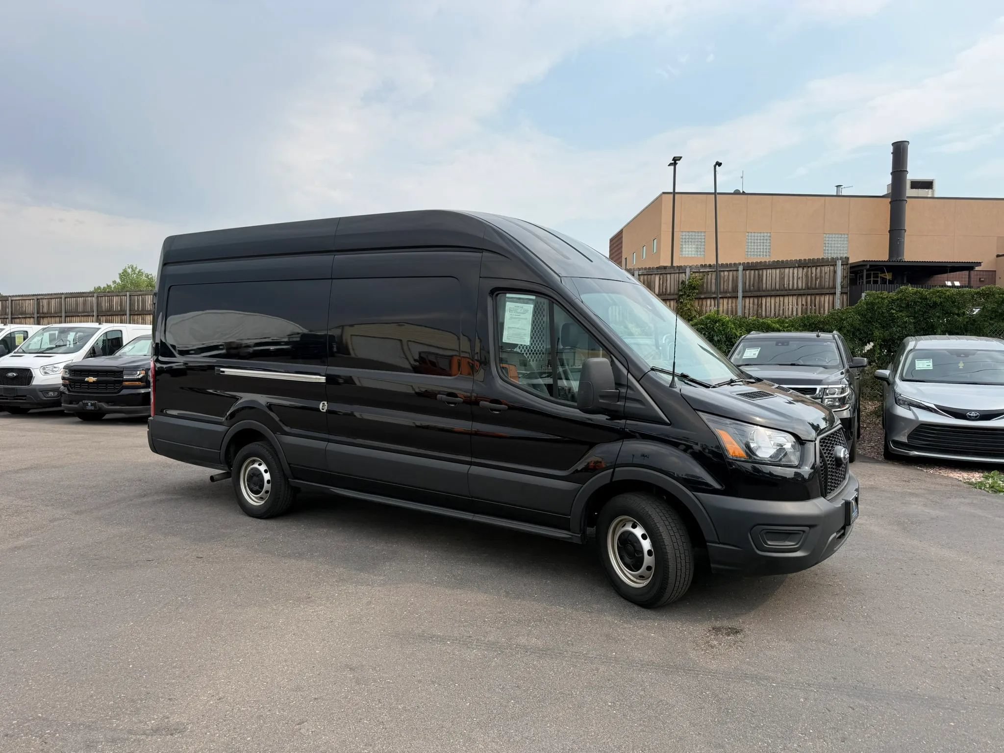 Used 2022 Ford Transit 250 148 High Roof Extended w/ Load Area Protection Package RWD image 8