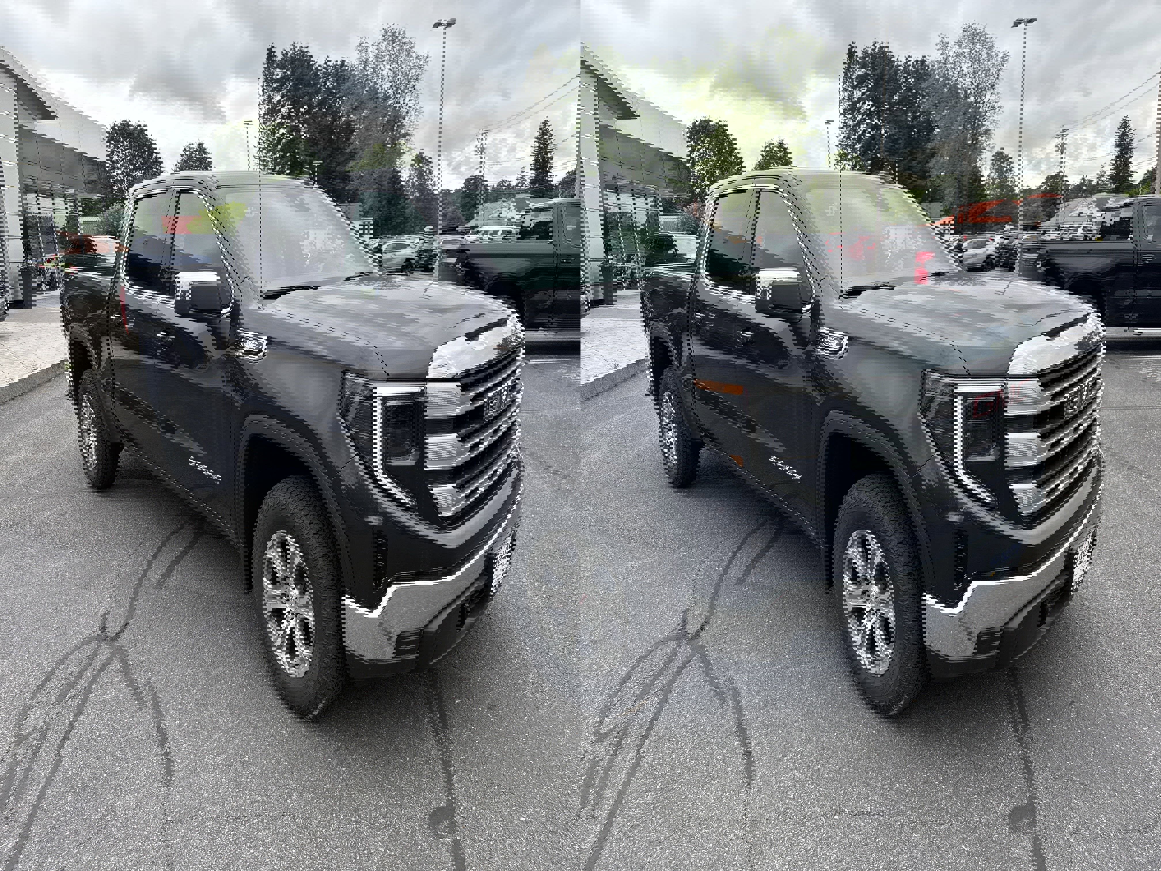 New 2025 GMC Sierra 1500 SLE w/ Preferred Package image 8