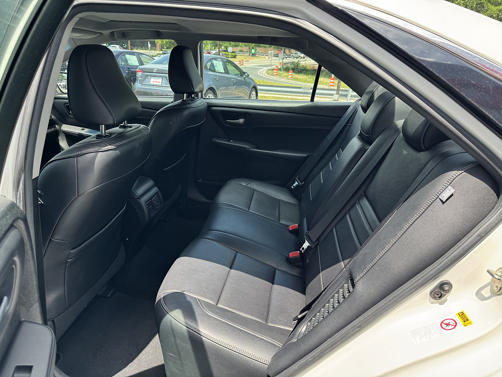 Certified 2017 Toyota Camry XLE w/ Moonroof Package FWD image 9