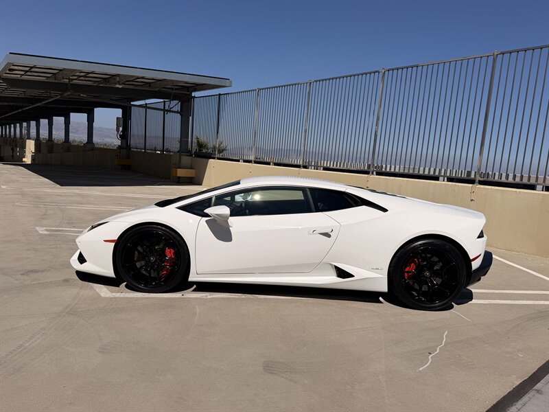 Used 2016 Lamborghini Huracan LP 610-4 AWD/4WD image 43