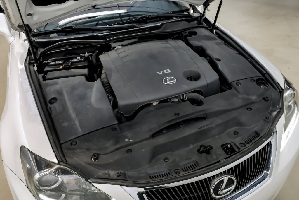 Used 2013 Lexus IS 250C w/ Luxury Pkg RWD image 62