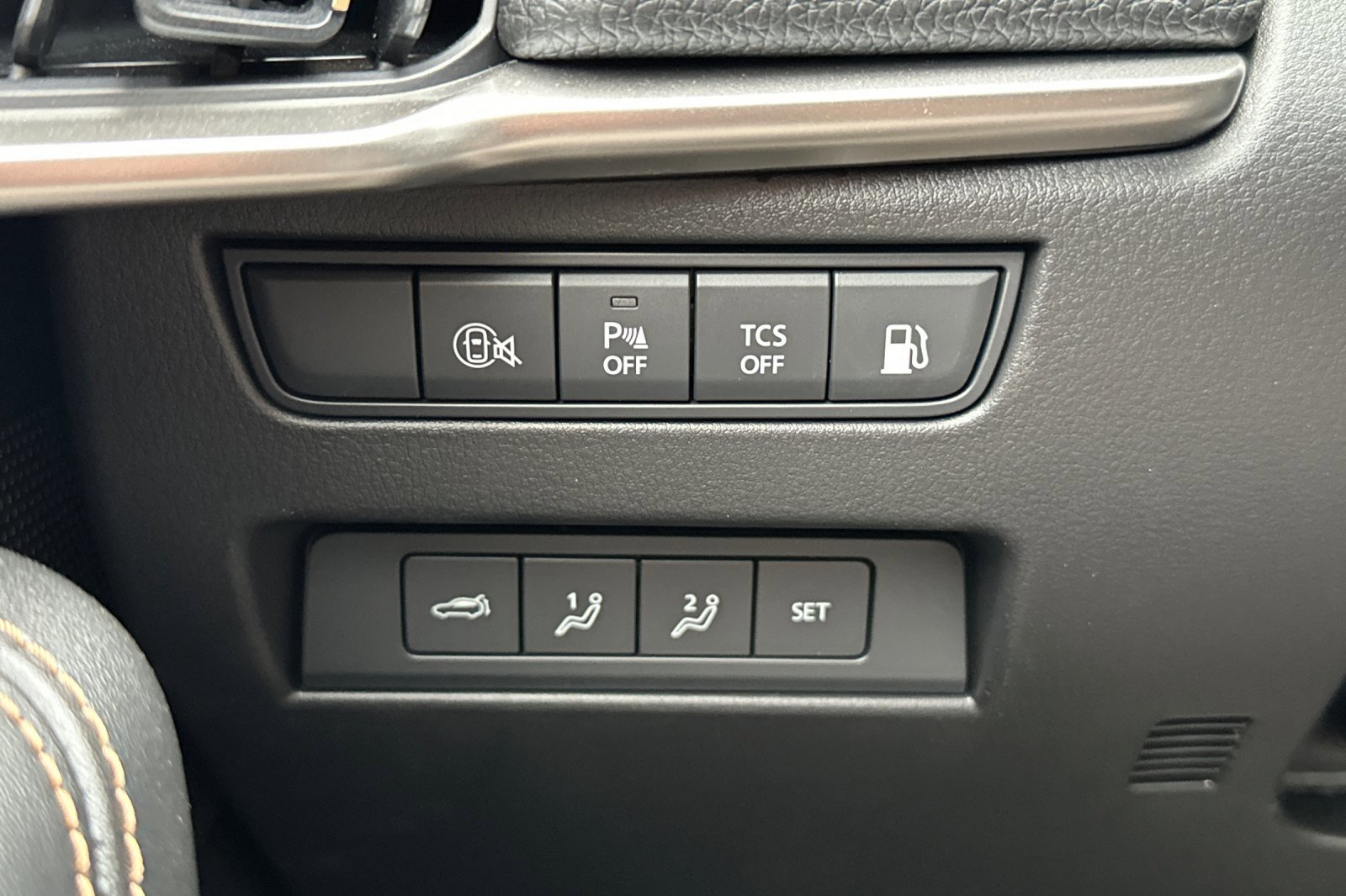 New 2025 MAZDA CX-70 Plug-In Hybrid w/ Premium Pkg image 31