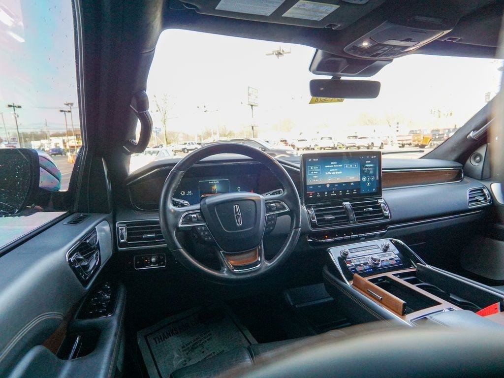 Used 2023 Lincoln Navigator L Black Label AWD/4WD image 15