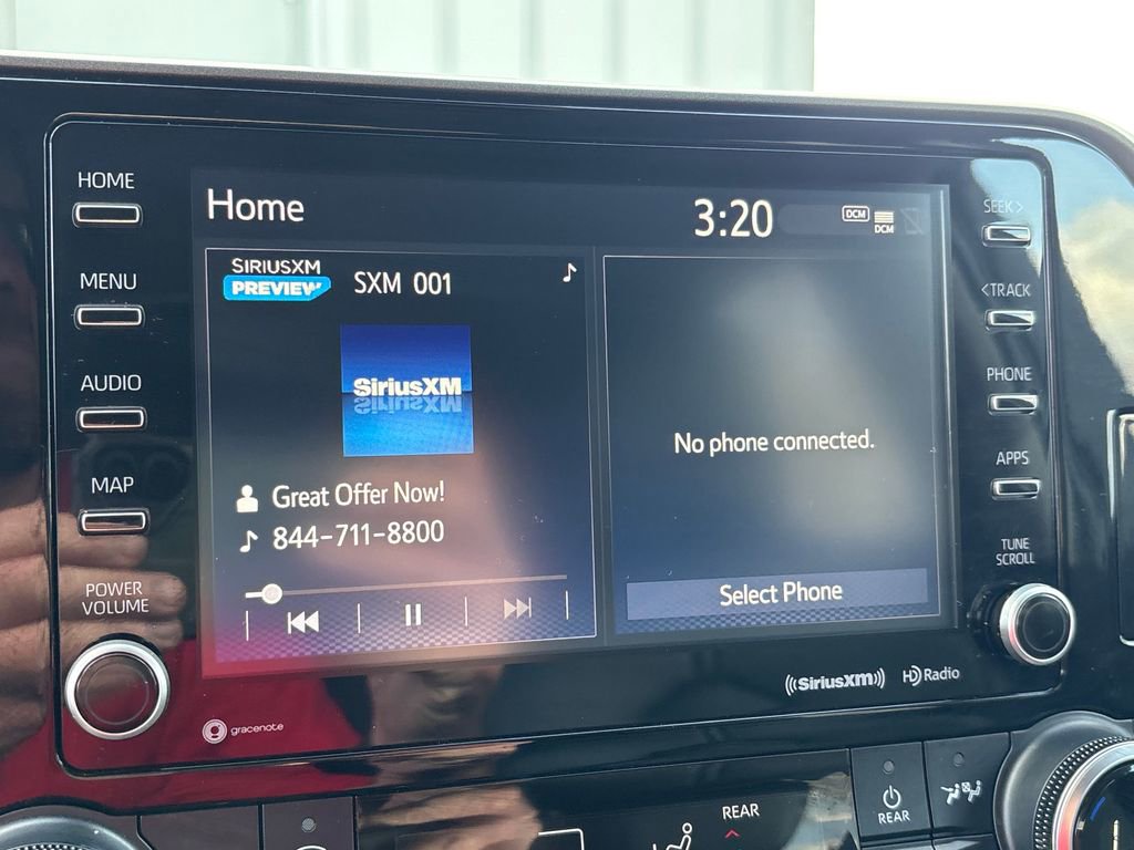 Used 2022 Toyota Highlander XLE image 29