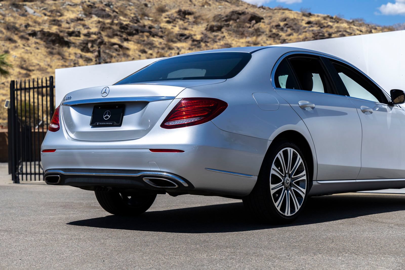Used 2019 Mercedes-Benz E 300 image 6