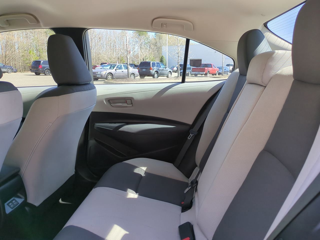 Used 2026 Toyota Corolla LE FWD image 13