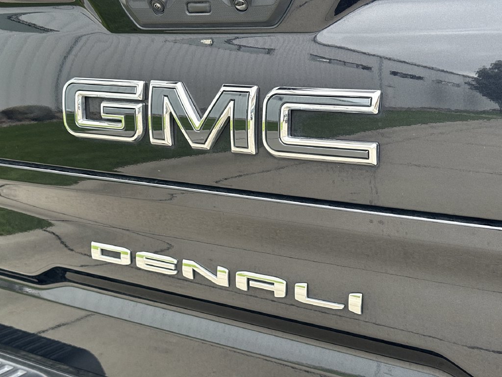 Certified 2025 GMC Sierra 1500 Denali Ultimate AWD/4WD image 32