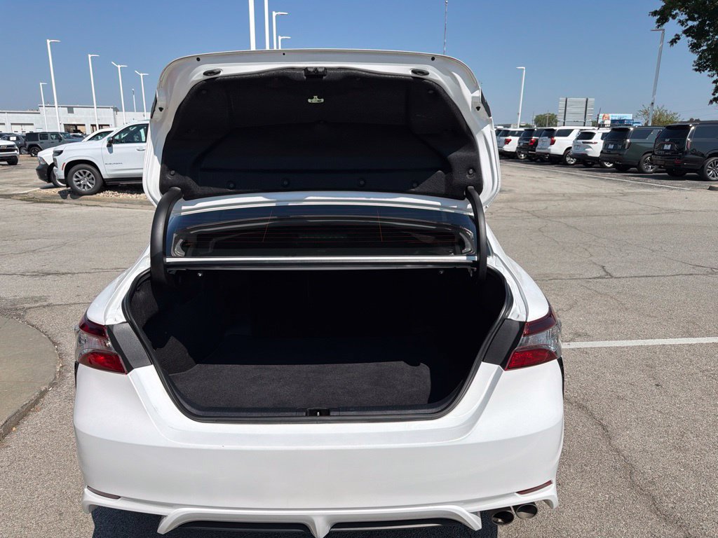 Used 2024 Toyota Camry SE FWD image 10