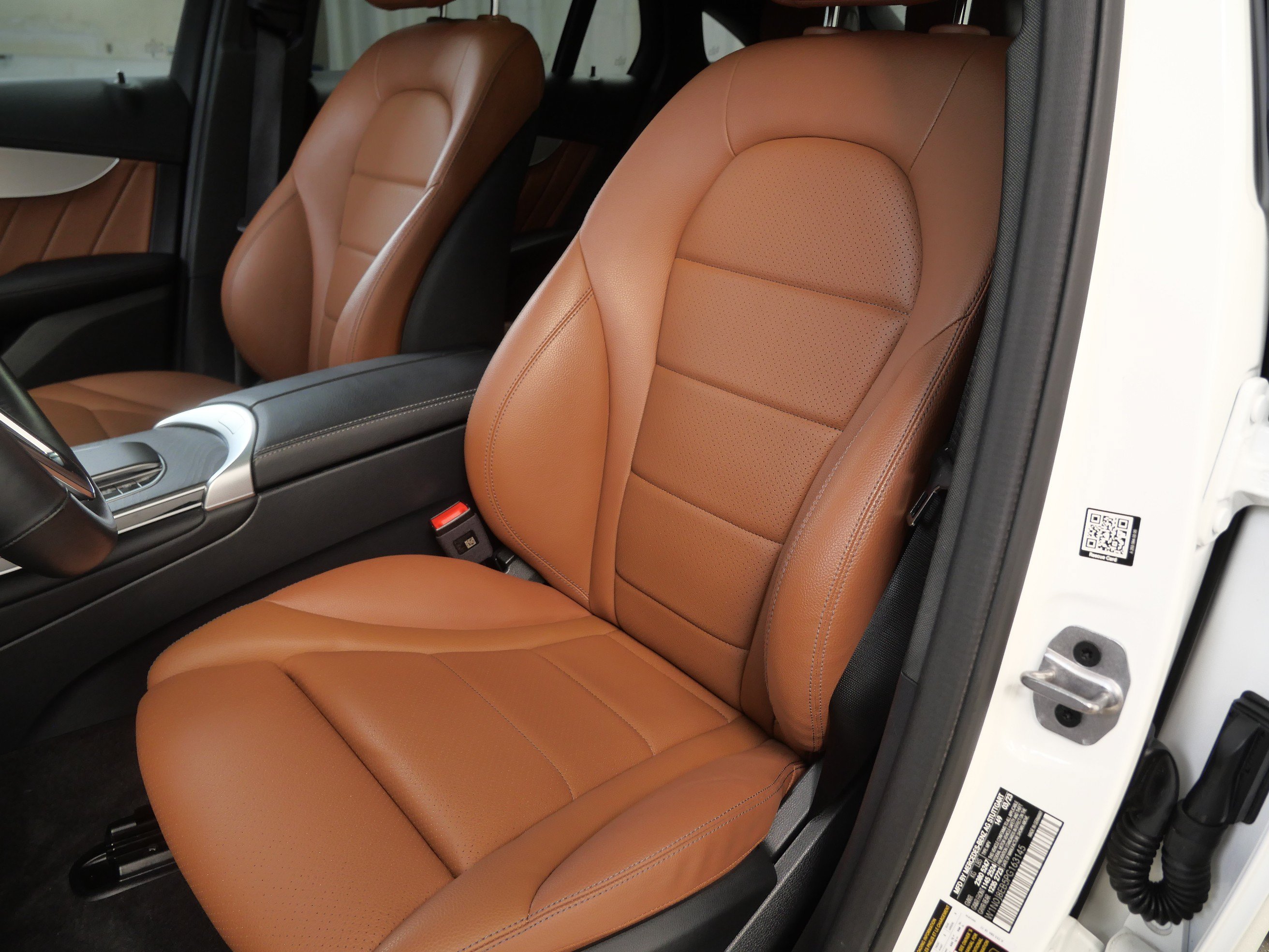 Certified 2023 Mercedes-Benz GLC 300 4MATIC Coupe image 3