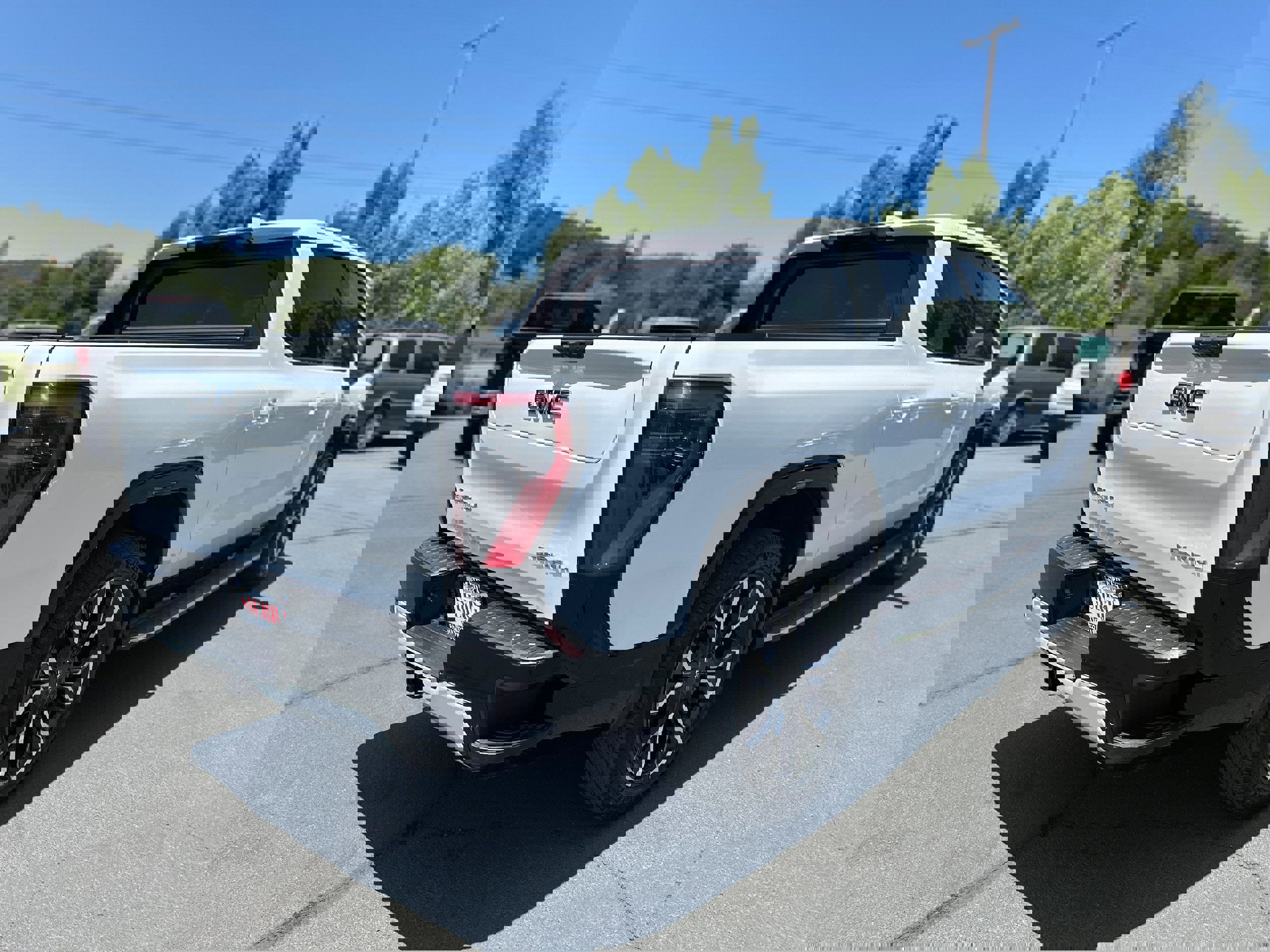 New 2025 GMC Sierra EV Denali image 4