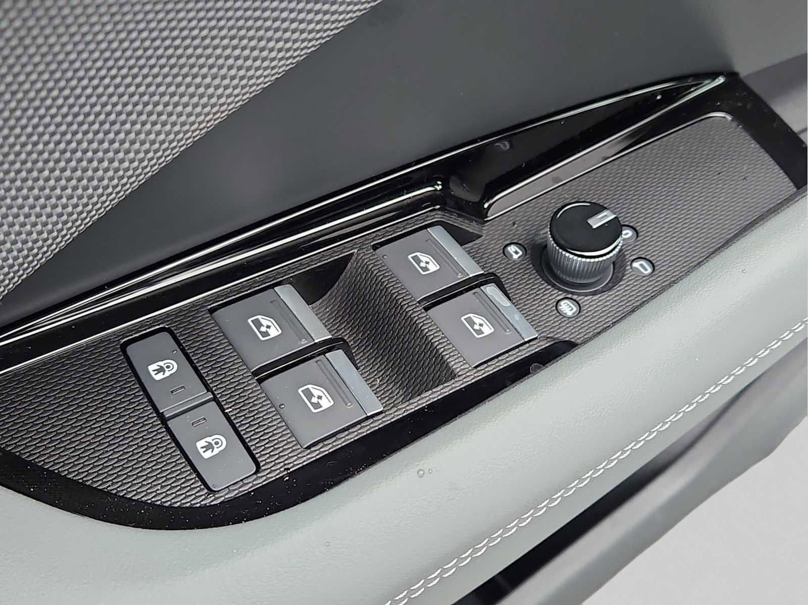 New 2026 Audi Q3 quattro 2.0T image 6