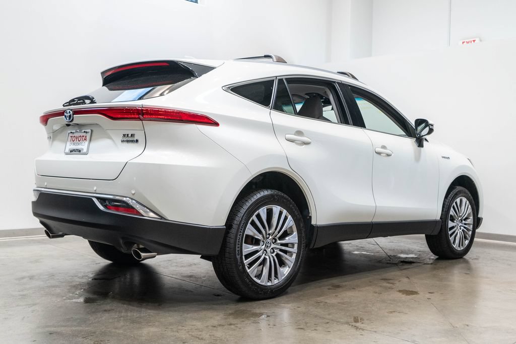 Used 2021 Toyota Venza XLE w/ Softex Package AWD/4WD image 9