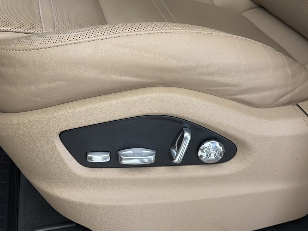 Used 2020 Porsche Cayenne S image 24