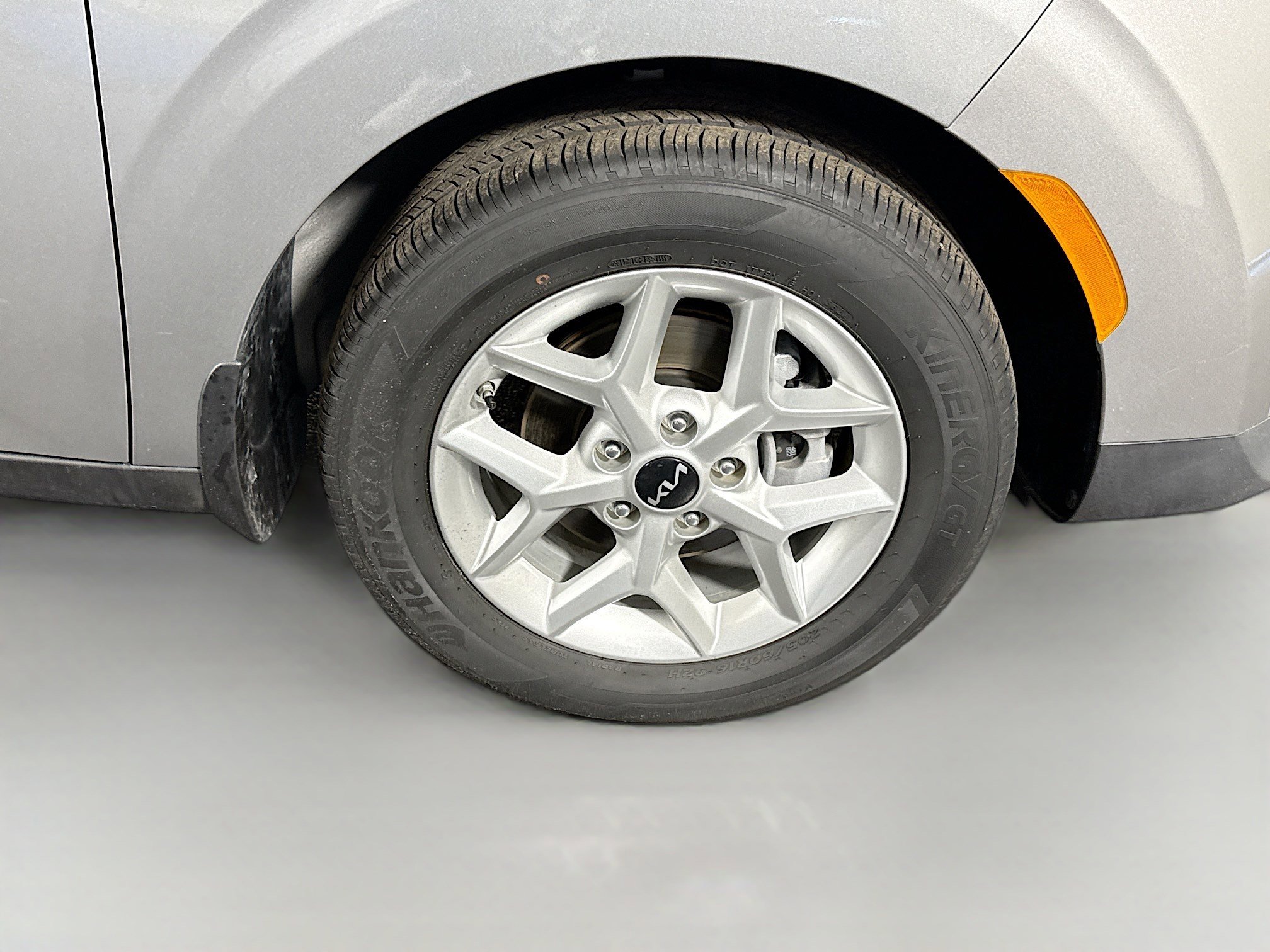 Used 2023 Kia Soul LX w/ LX Technology Package FWD image 31