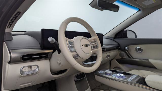 Used 2023 Genesis GV60 Advanced w/ Cargo Package image 23